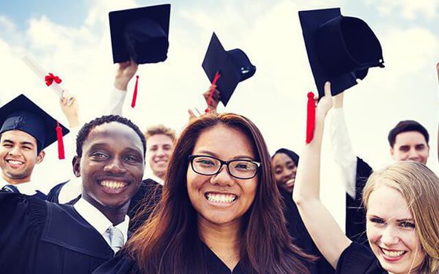 Australia 3 Is it difficult to find a scholarship to study in Australia